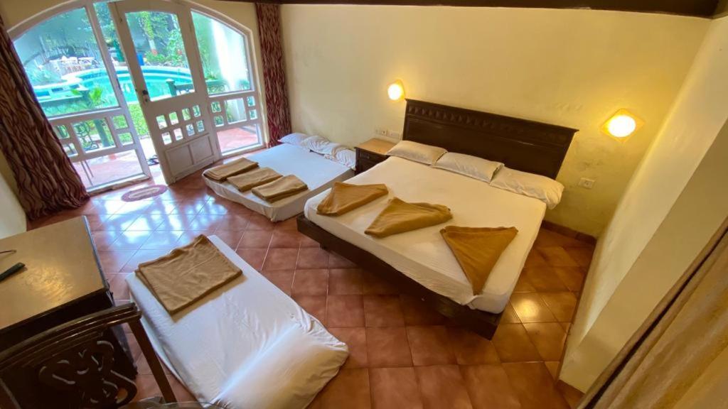 Anand Ritz Resort Матеран Екстериор снимка
