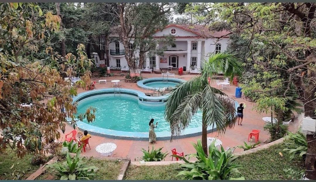 Anand Ritz Resort Матеран Екстериор снимка
