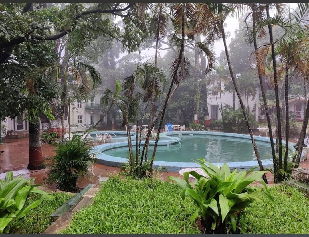 Anand Ritz Resort Матеран Екстериор снимка